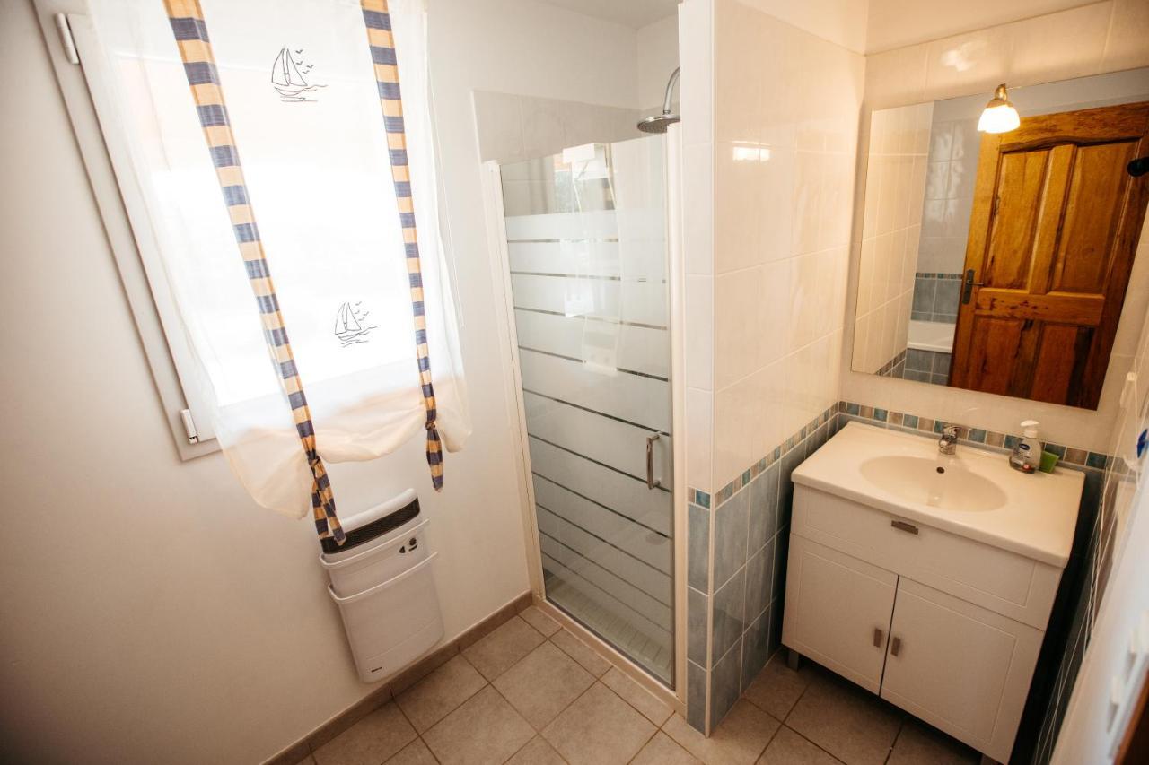 Les Villas De Perret Joyeuse Exterior foto