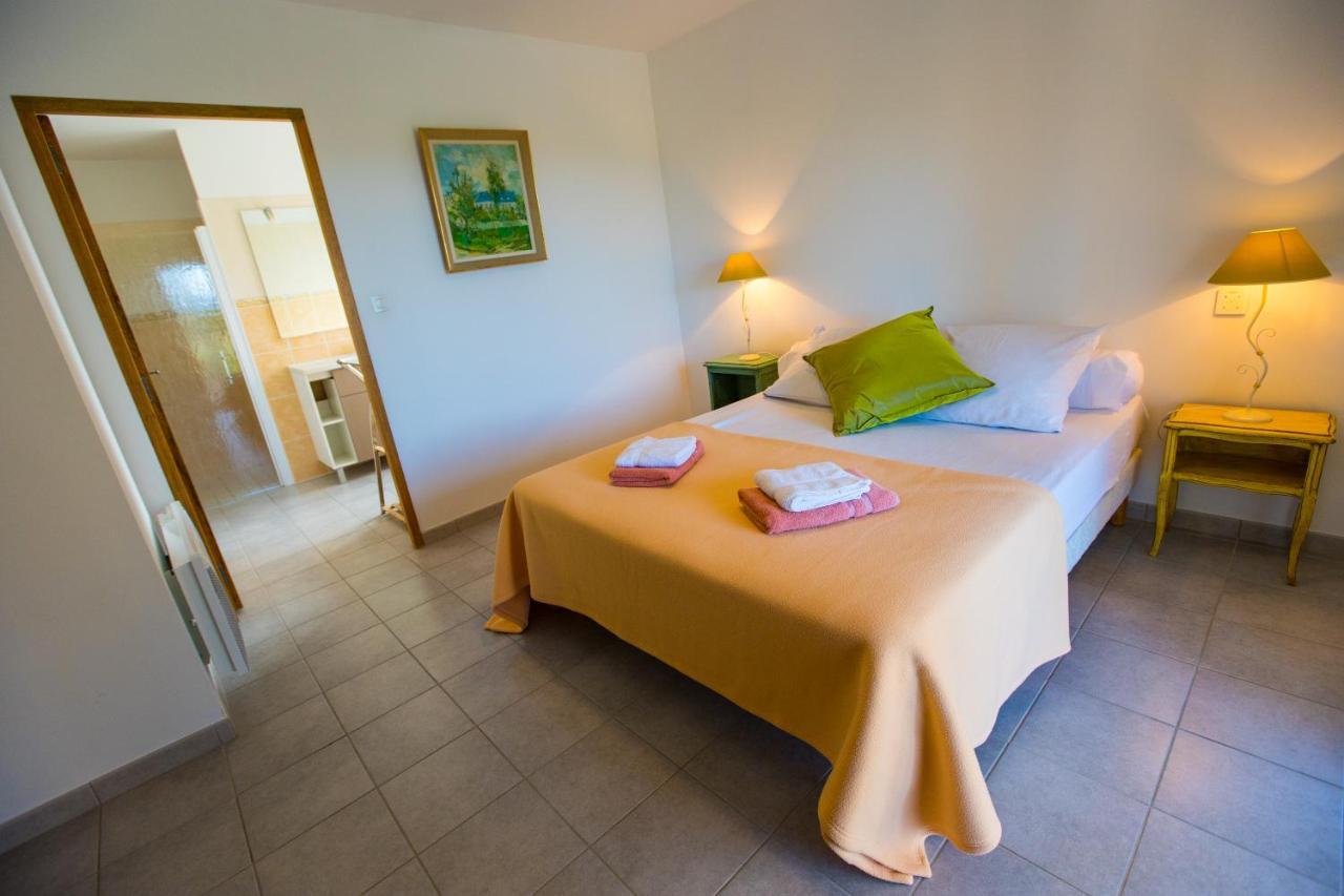 Les Villas De Perret Joyeuse Exterior foto